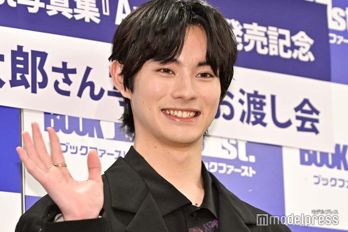 前田拳太郎 (C)モデルプレス