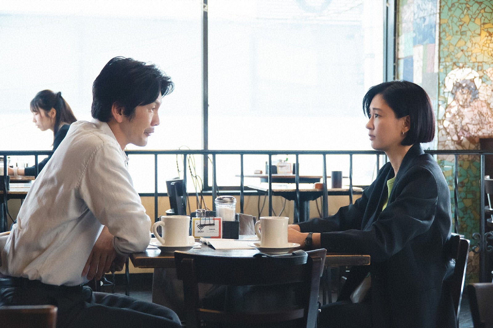 丸山智己、水川あさみ「笑うマトリョーシカ」第4話より（C）TBS