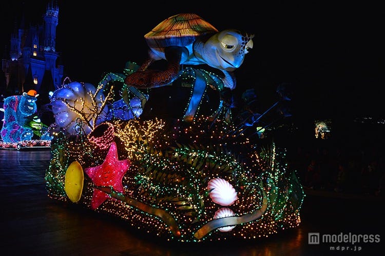 画像6 19 ミッキー ミニーとクリスマス ディズニーランド エレクトリカルパレード が限定バージョンにチェンジ モデルプレス