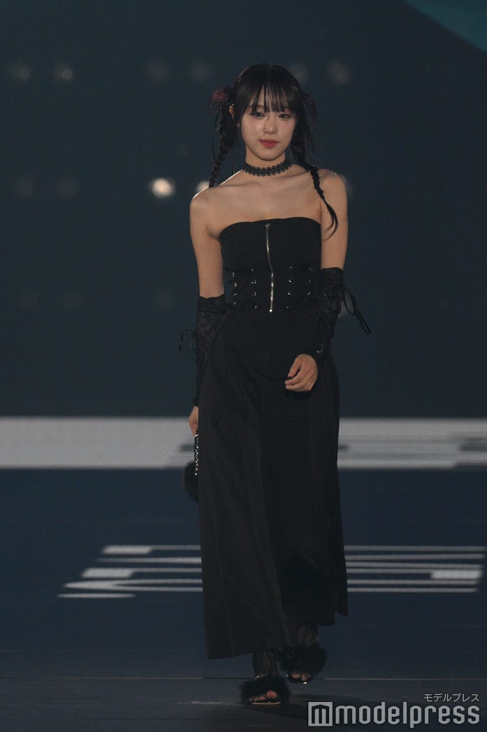 YENA(C)モデルプレス