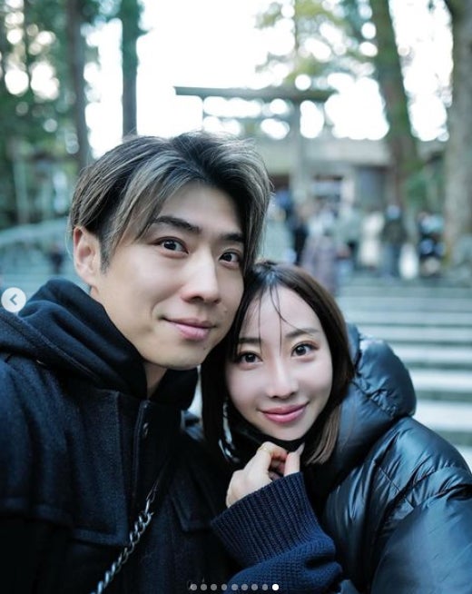 「バチェラー4」黄皓＆秋倉諒子カップル、正月旅行で伊勢神宮に 仲良し2ショットに反響「表情似てきた」