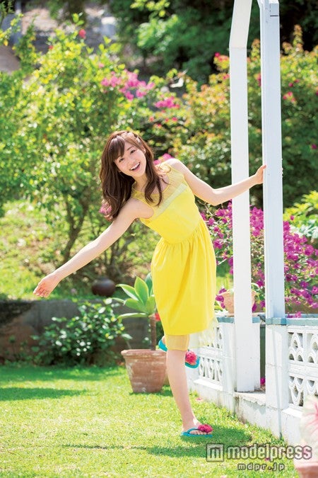 美人キャスター 可愛すぎる 初グラビア解禁 爽やかな魅力ショット連発 モデルプレス 美人キャスター 可愛すぎる 初グラビア解禁 爽やかな魅力ショット連発 モデルプレス