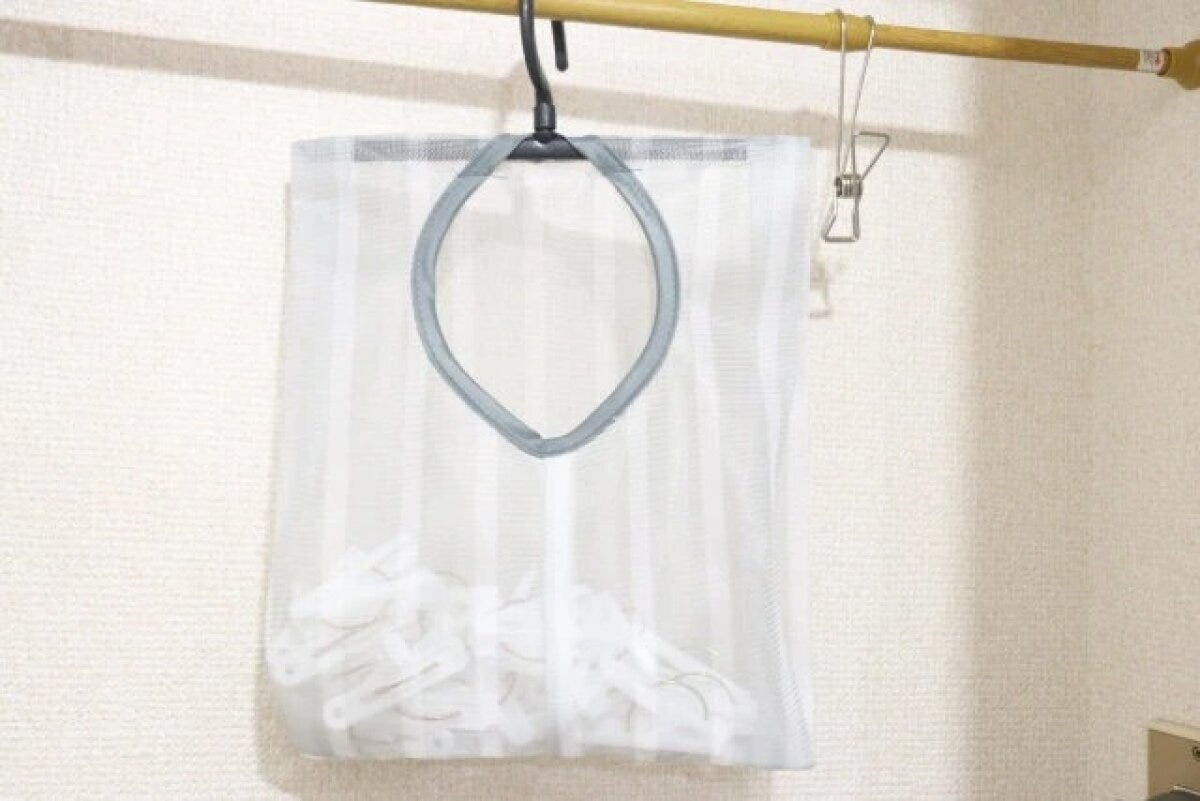 ダイソー　洗濯ピンチネット（ロゴ）　使用例