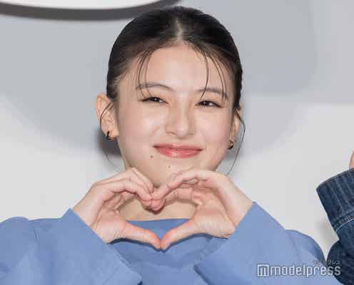 出口夏希、美脚&美背中大胆披露のブルードレス姿 “唯一の幸せ”告白「涙が溢れ出します」【か「」く「」し「」ご「」と「】