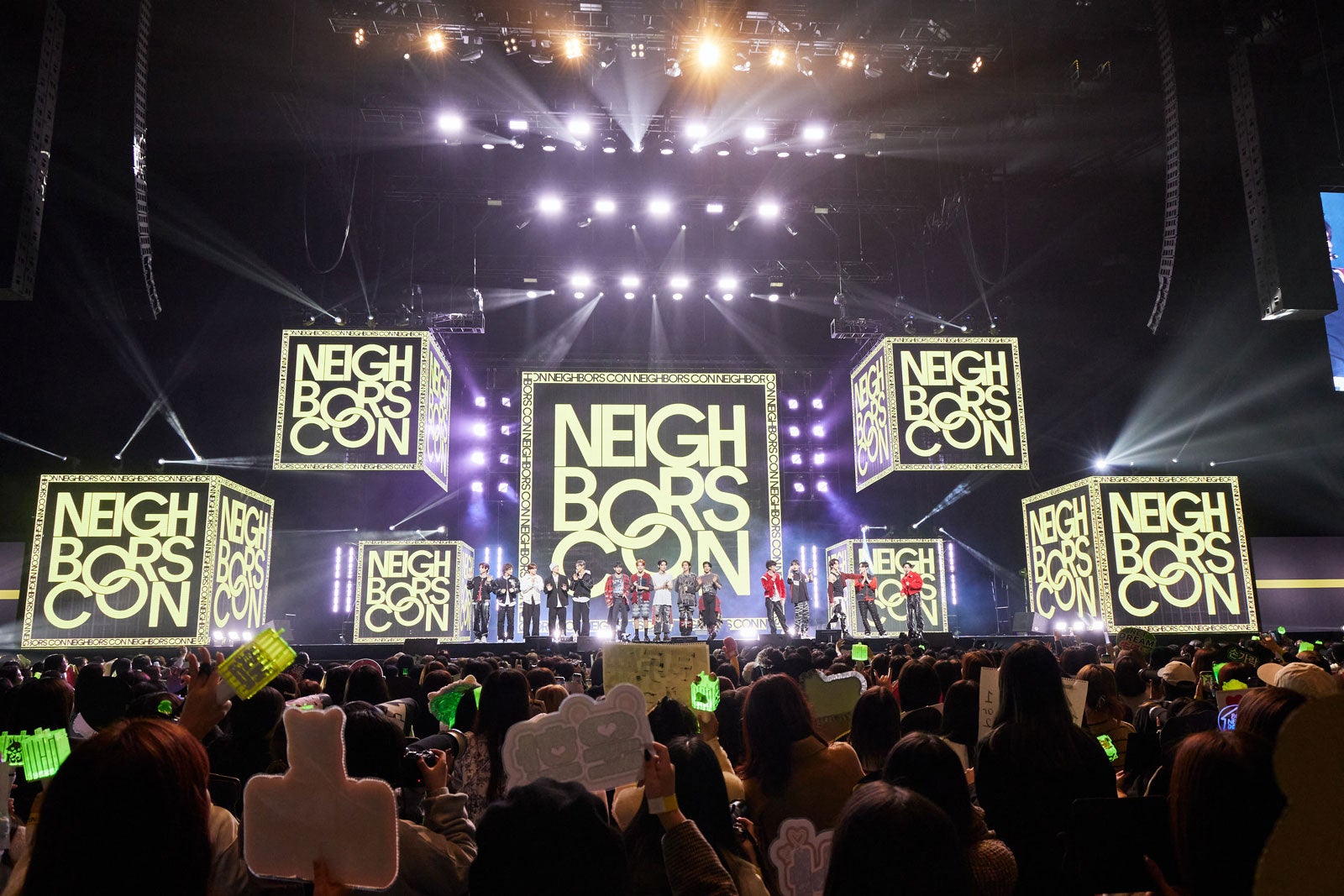「Neighbors Con」Photo by 曽我美芽