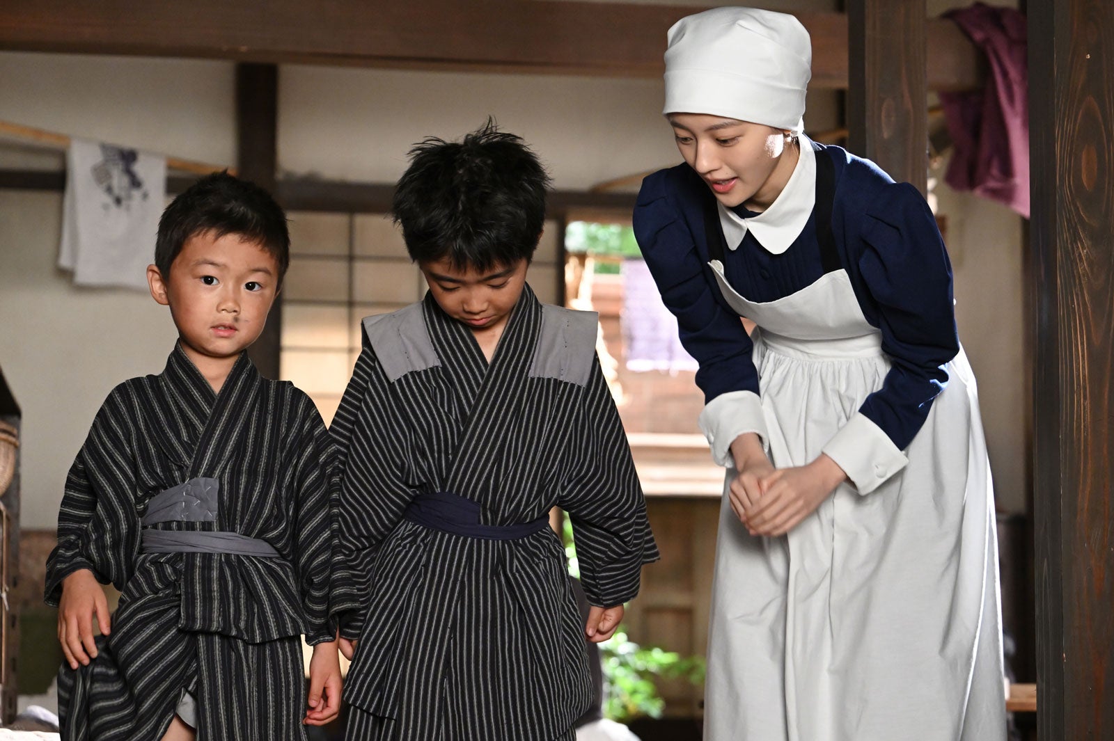 上坂樹里ら「風、薫る」第98話（C）NHK