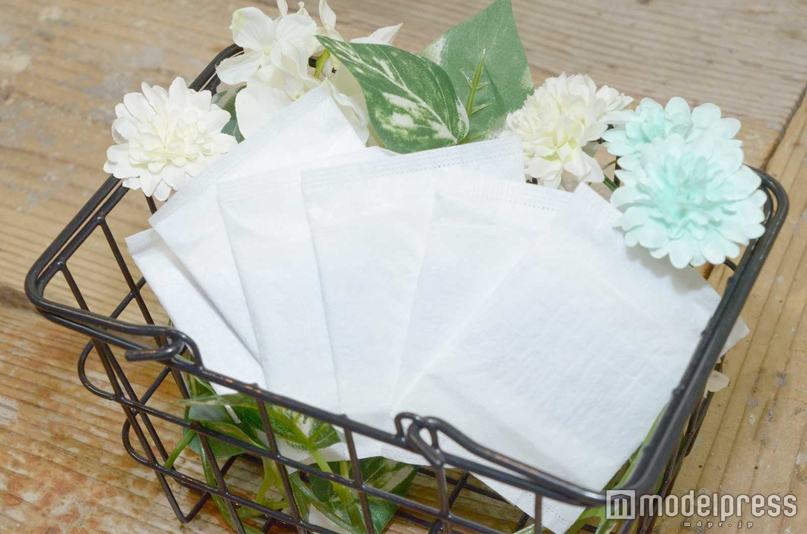 （C）モデルプレス