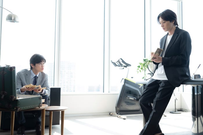 西垣匠、犬飼貴丈「初めましてこんにちは、離婚してください」第1話(C)「初めましてこんにちは、離婚してください」製作委員会・MBS