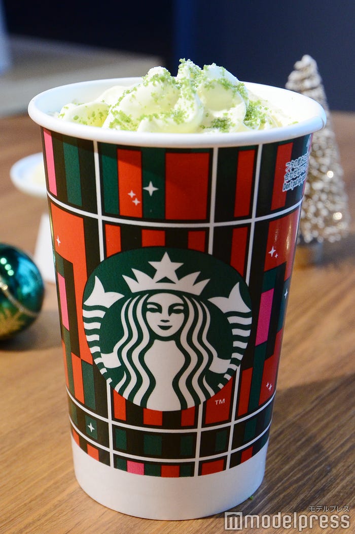 メルティホワイト ピスタチオ モカ(C)モデルプレス