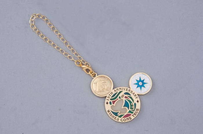 バッグチャーム¥1600(C)Disney