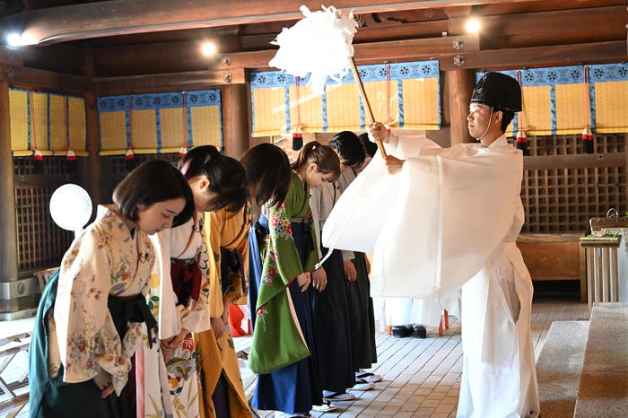 近江神宮参拝時の様子(C)日本テレビ