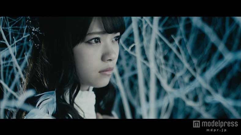 乃木坂46「命は美しい」MVより