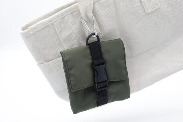中わたスクエアマルチポーチ　持ち運び