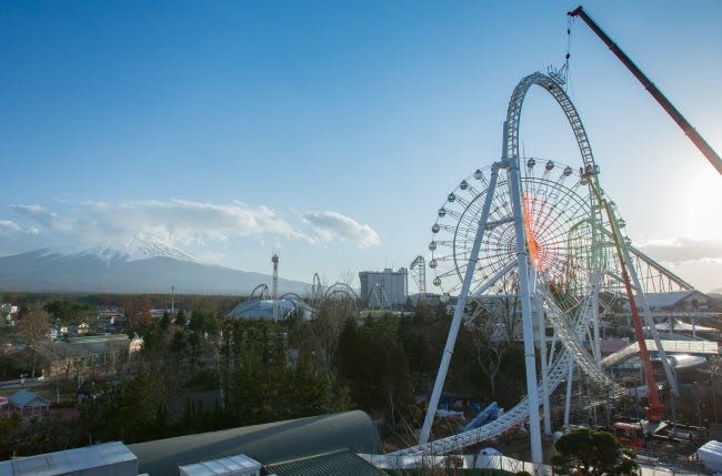 富士急に”加速度世界一”絶叫コースター「ド・ドドンパ」が誕生