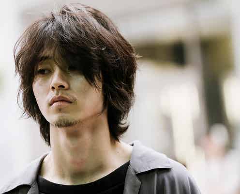 山崎賢人、初無精ひげで挑む新境地<劇場/モデルプレス独占>