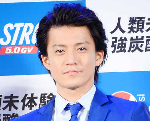 小栗旬「やられた」CMで話題の“桃太郎”に嘆き