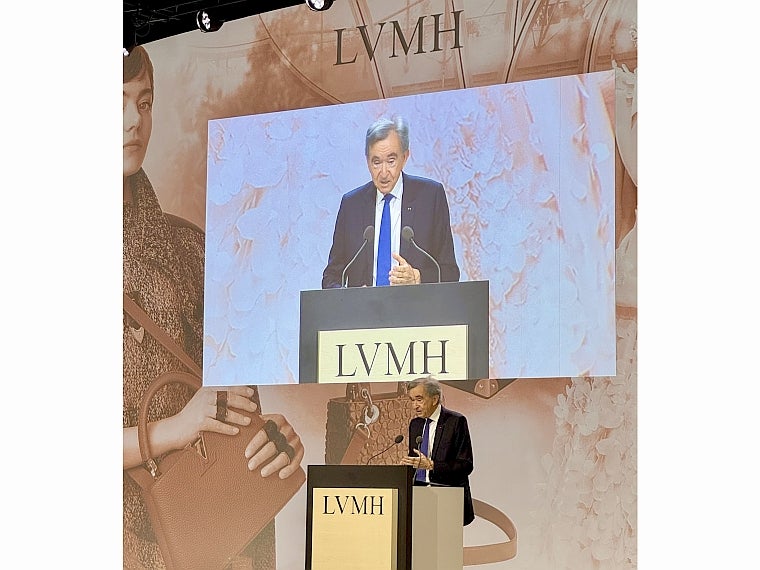 LVMH 「マーク・ジェイコブス」売却 ポートフォリオ再編を加速