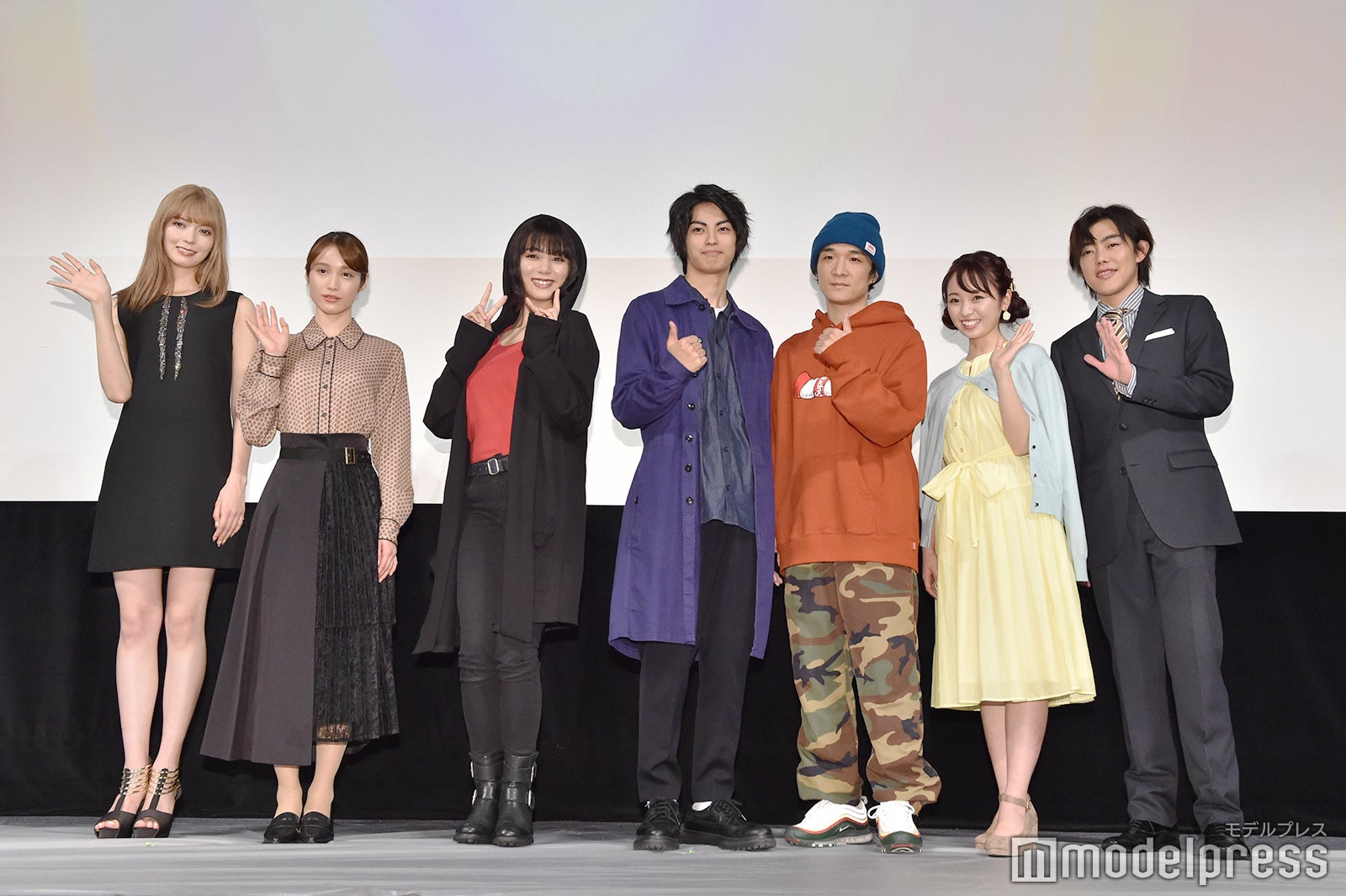 （左から）八木アリサ、中村ゆりか、池田エライザ、神尾楓珠、石崎ひゅーい、今泉佑唯、吉村界人（C）モデルプレス
