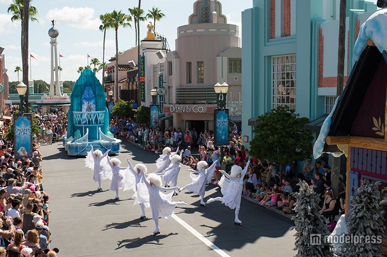 ディズニー・ハリウッド・スタジオ、パレード「フローズン・ロイヤル・ウェルカム」