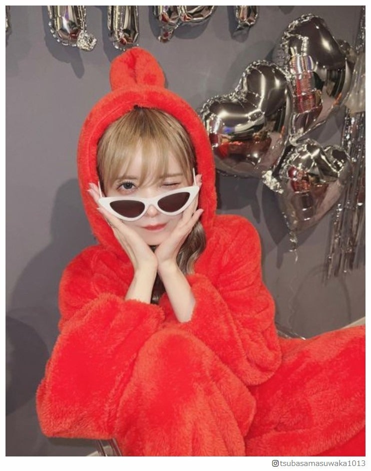 益若つばさ、豪華な誕生日パーティー公開 骨折箇所の現状＆仕事復帰時期も報告