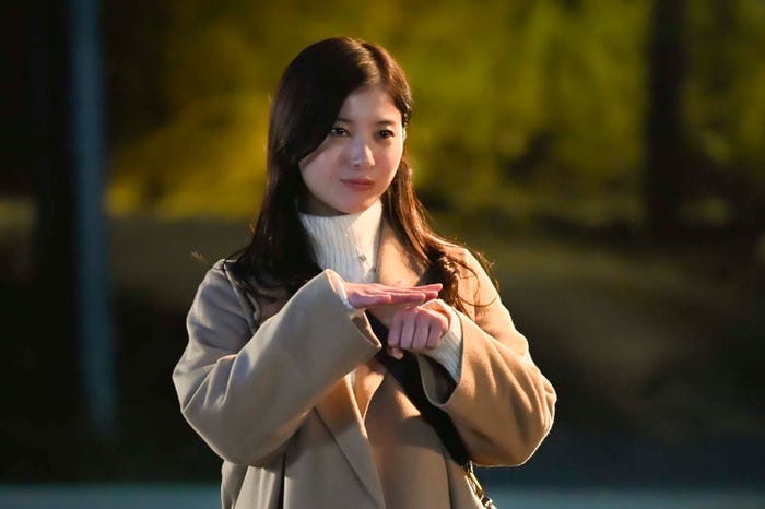 吉高由里子「星降る夜に」最終話(C)テレビ朝日