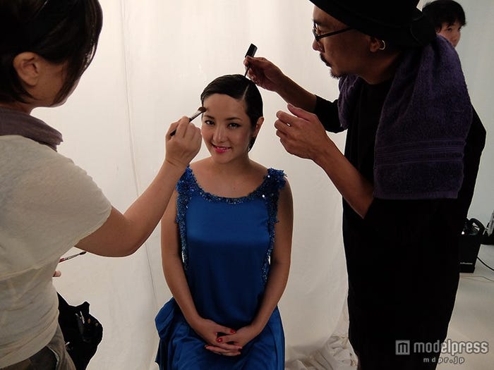 撮影メイキングカット/画像提供:所属事務所OFFICE303