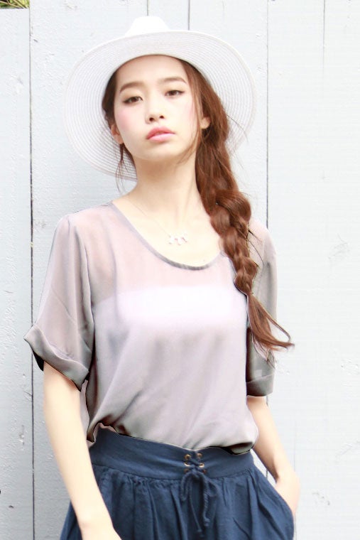 ジョーゼットシフォン半袖トップス「salus」1,290円（税込）