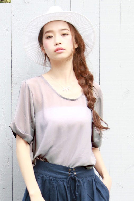 ジョーゼットシフォン半袖トップス「salus」1,290円(税込)