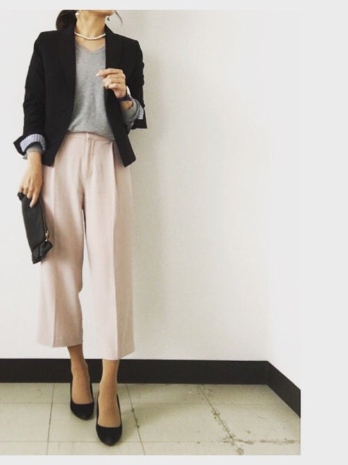 ユニクロで作る女性向けスマートカジュアルコーデ 21冬 着こなしの正解は モデルプレス