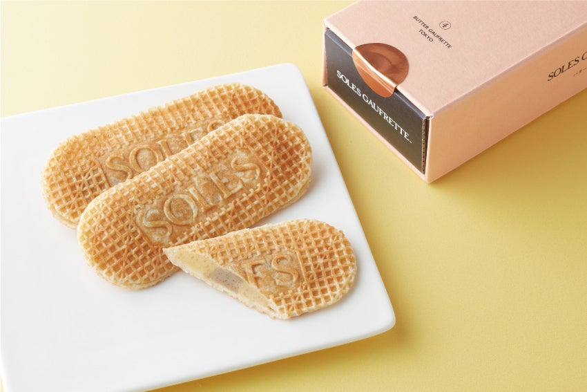 SOLES GAUFRETTE（ソールズゴーフレット）：バターゴーフレット（4枚入り972円）／画像提供：東京ステーション開発