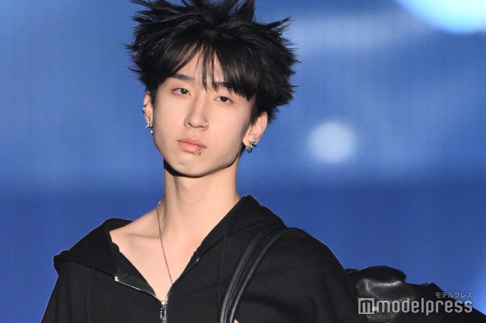 MON7A(C)モデルプレス