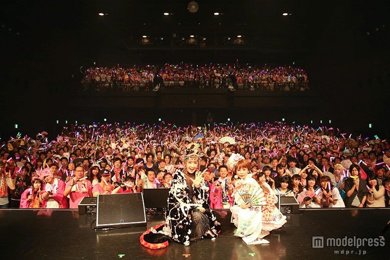 ライブの様子／小林幸子、中川翔子