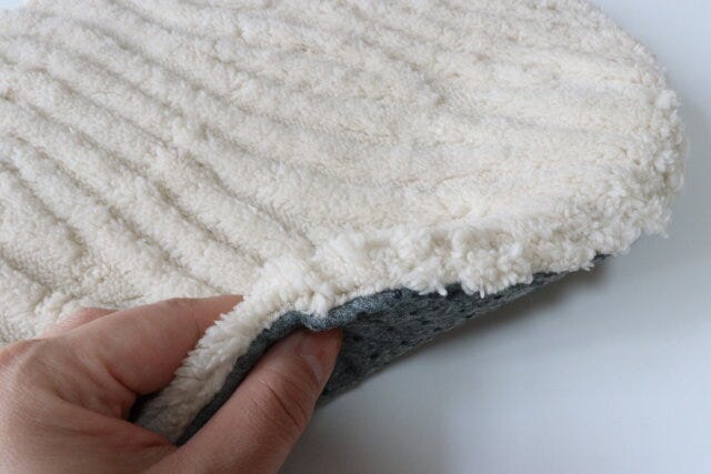 セリア ジャガードボア セリアの厚みがあるジャガードボア