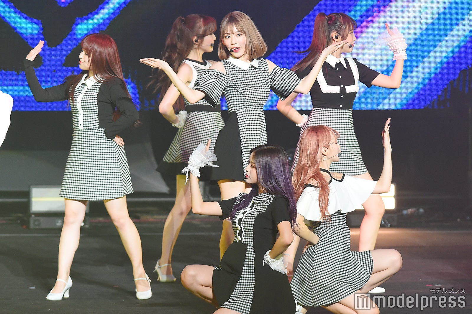 IZ*ONE （C）モデルプレス