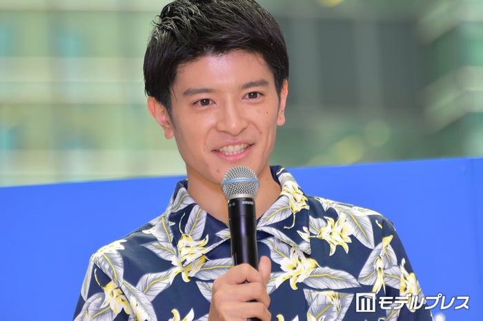 元日テレ篠原光アナ＆フリー笹井千織アナ、結婚発表 直筆署名に「達筆」「似てる」の声