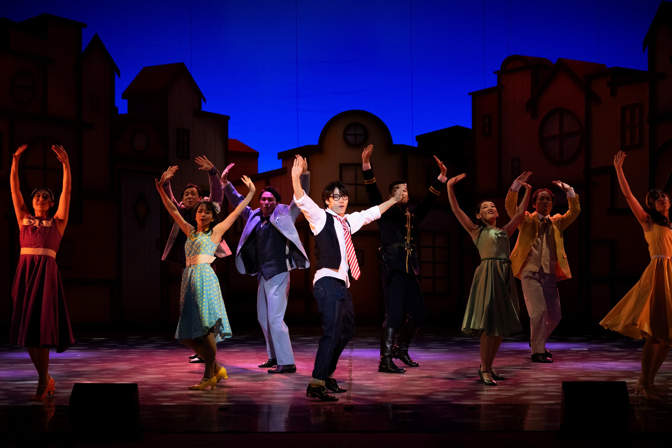 （中央）黒田光輝／ミュージカル「魔女の宅急便」マカオ公演の様子（提供写真）