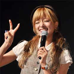 ローラ