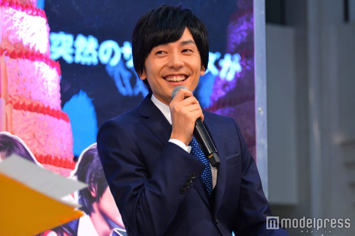 早口言葉挑戦成功で笑顔の山村隆太 (C)モデルプレス