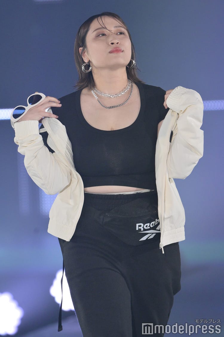 丸山礼　胸画像 