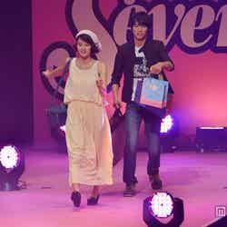 「Seventeen 夏の学園祭2013」に出演した橋本愛（左）と福士蒼汰（右）