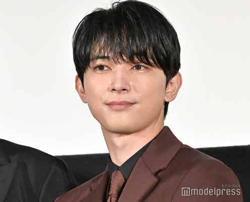 吉沢亮、“新たな家族”と念願の対面で「愛されました」<ファミリア>