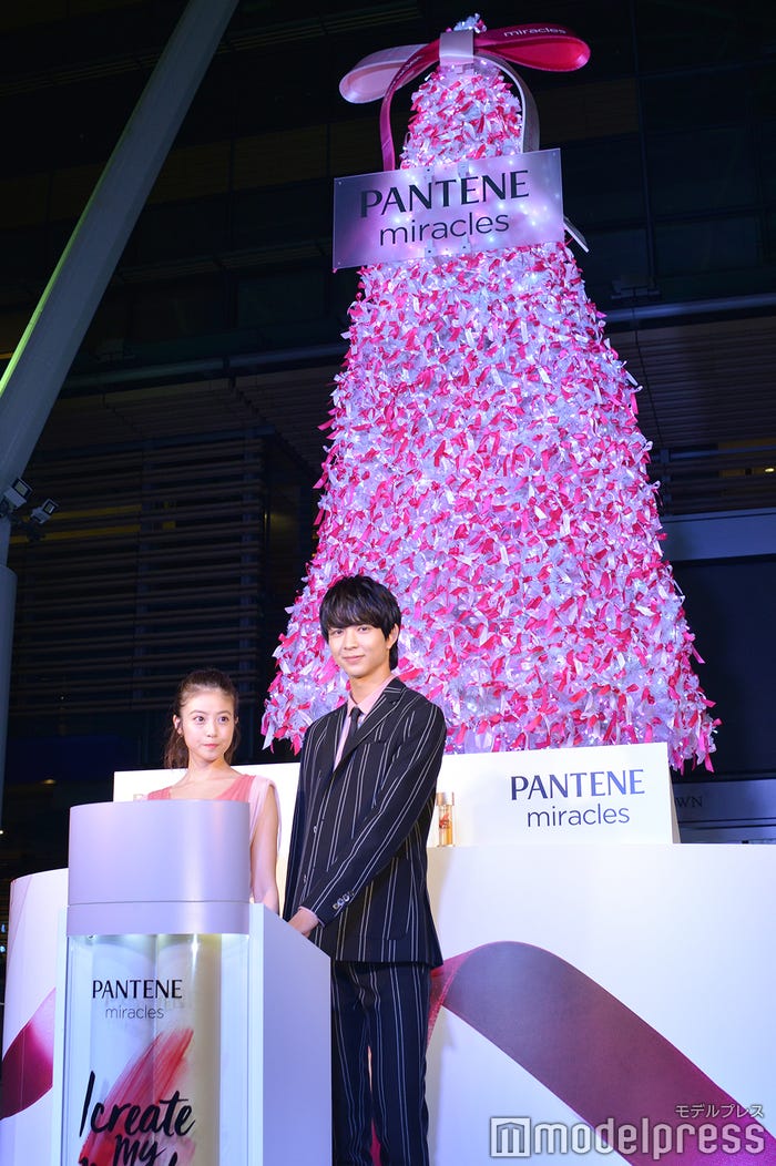 今田美桜、鈴木仁 (C)モデルプレス