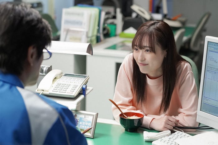 高橋克典、福原遥/「舞いあがれ!」第63話(C)NHK