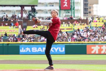 下咽頭がん公表のタレント・見栄晴が始球式「マウンドからスタンドを見渡した時、思わず涙が」 元気に投球披露「『車検』だと思って定期的な検診を」と呼びかけ
