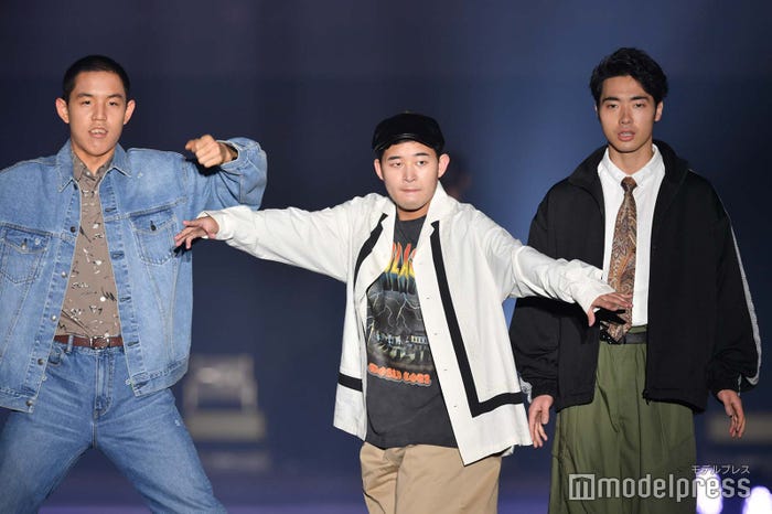 四千頭身(左から)都築拓紀、後藤拓実、石橋遼大(C)モデルプレス