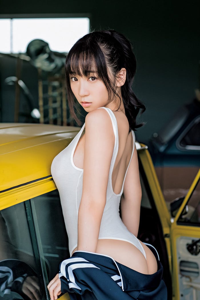 伊織もえ(C)橋本雅司/集英社