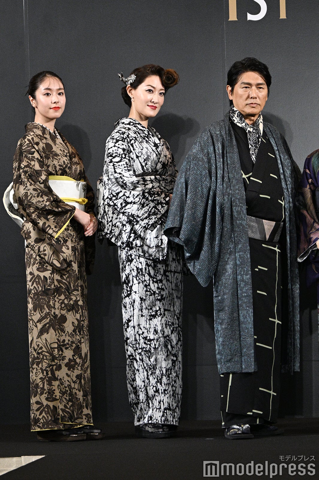 唐田えりか、枝並千花、高橋克典（C）モデルプレス