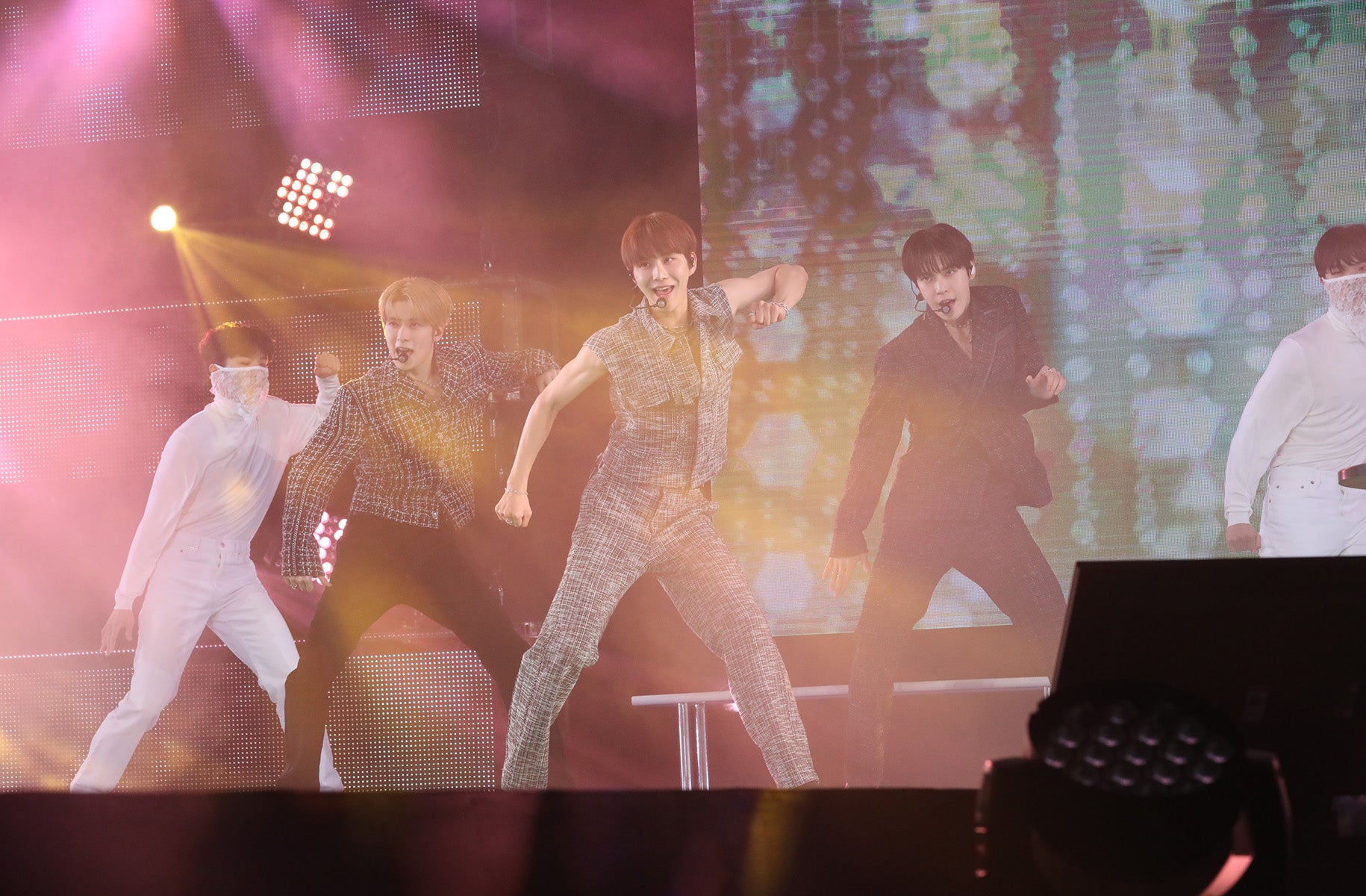 NCT DOJAEJUNG（C）Rakuten GirlsAward 2023 S／S