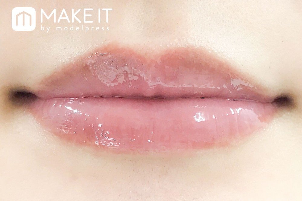 キス／ニュアンスラスターグロス／01 Cherry Drop 使用 (C)メイクイット