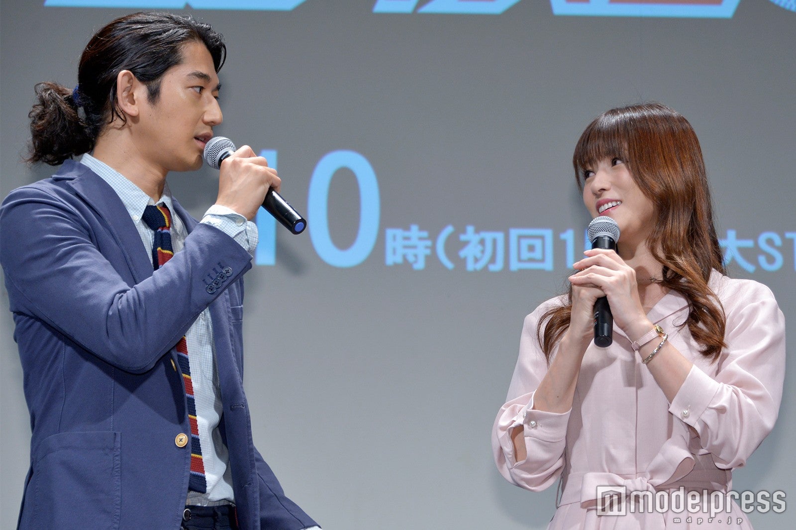 瑛太、深田恭子 （C）モデルプレス